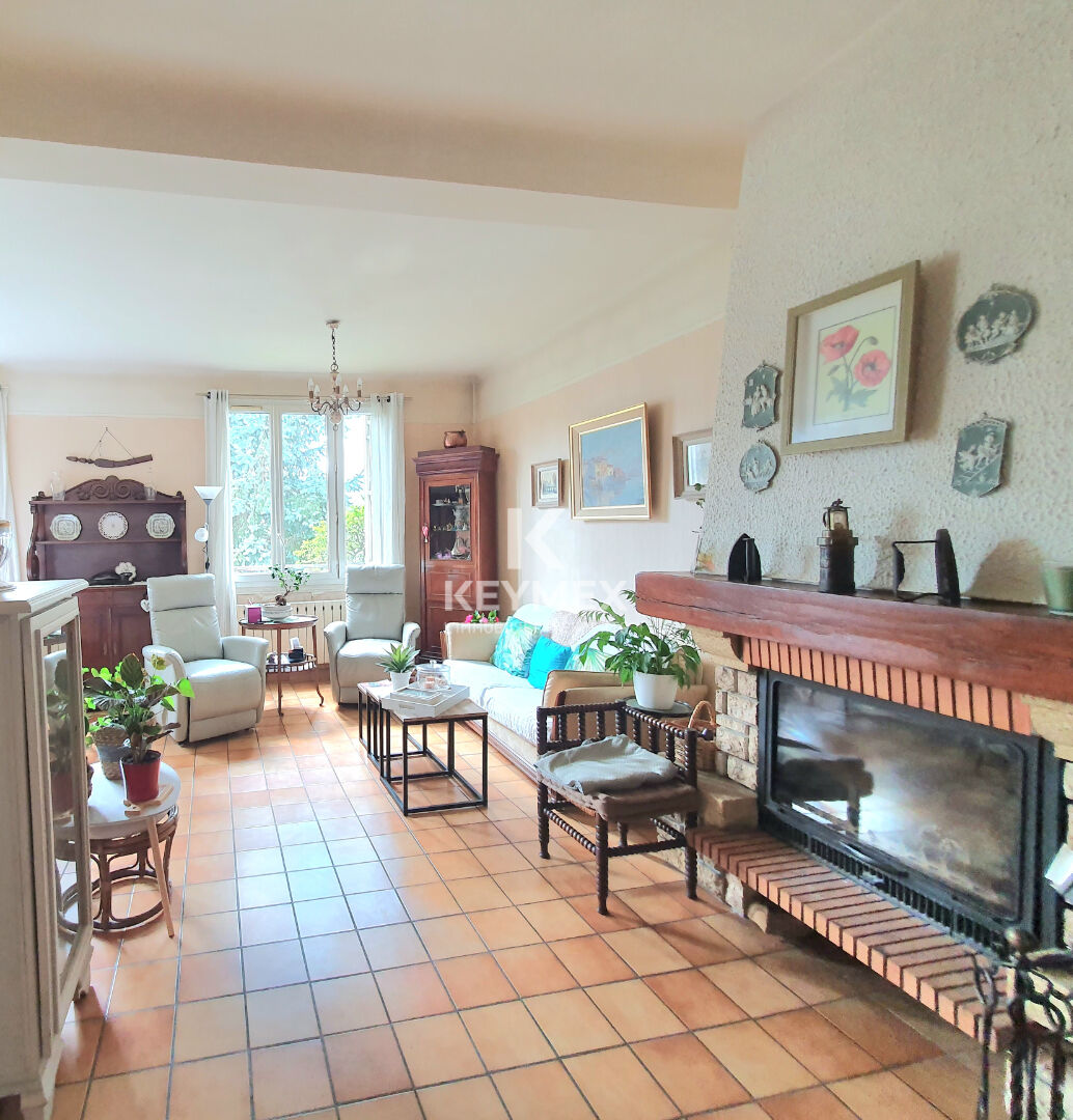 https://www.keymex.fr/Annonce/Index/53633419 vendu par GUTU Lucia