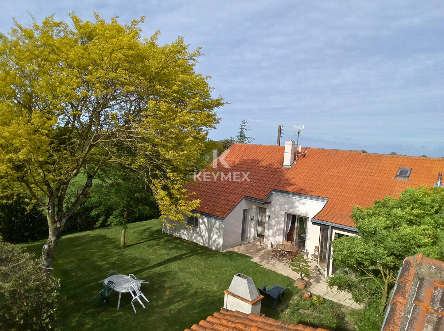 https://www.keymex.fr/Annonce/Index/53525229 vendu par Boursier Julie