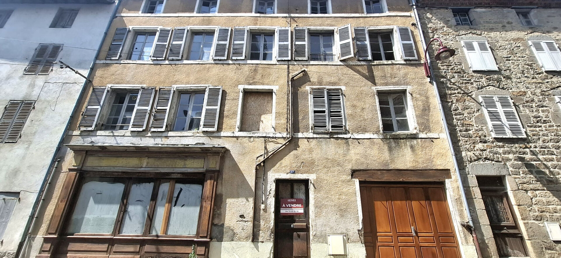 Image Immeuble OLLIERGUES 