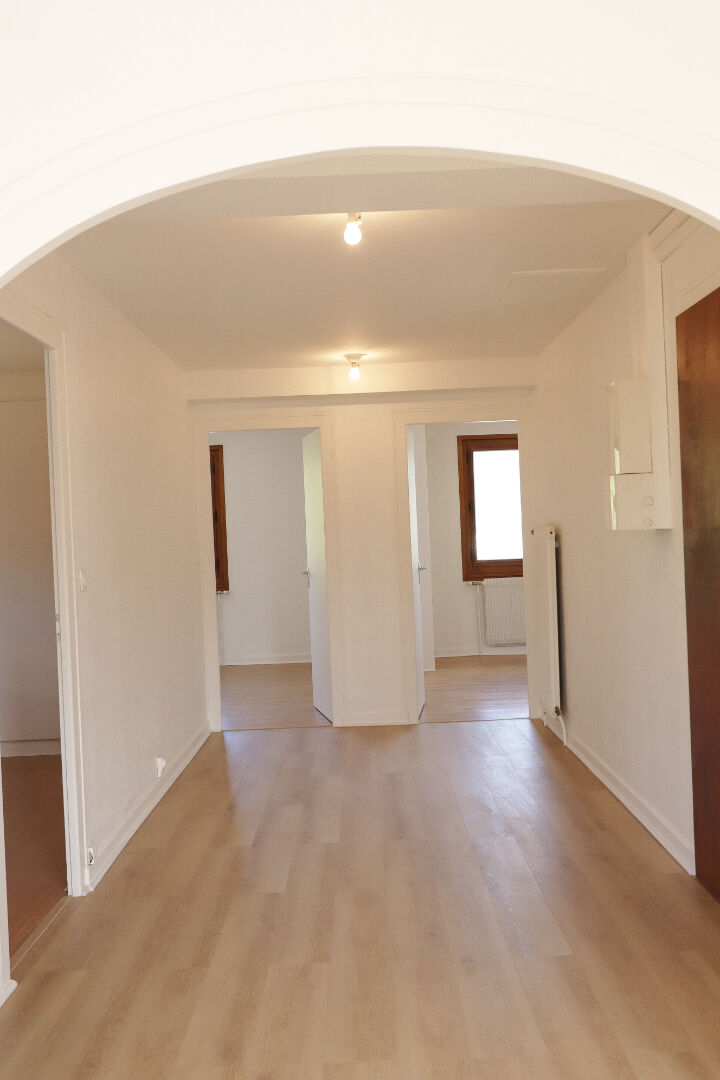 Image Appartement SAINT GENIS POUILLY 