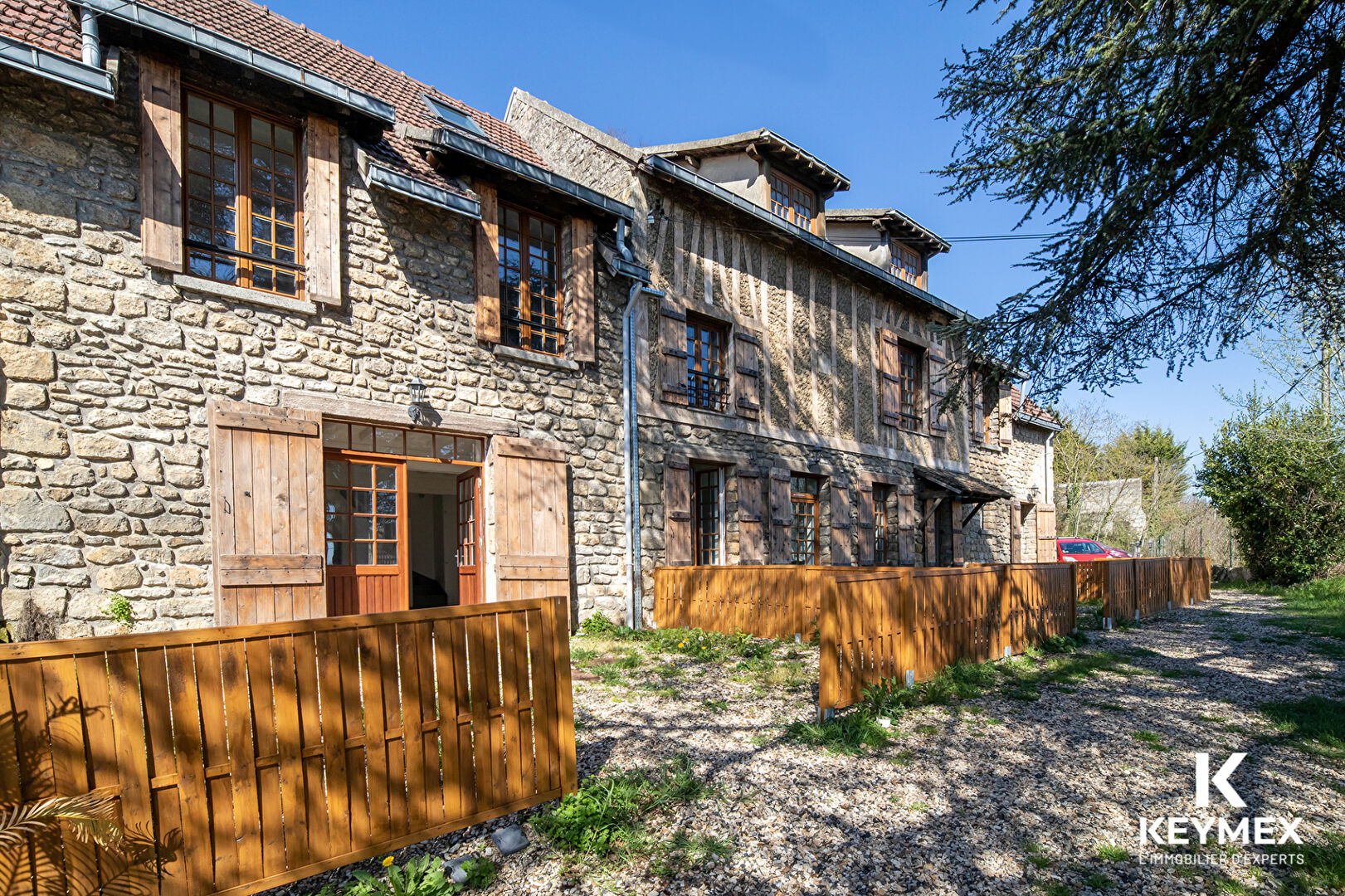 Maison
AUVERS SUR OISE